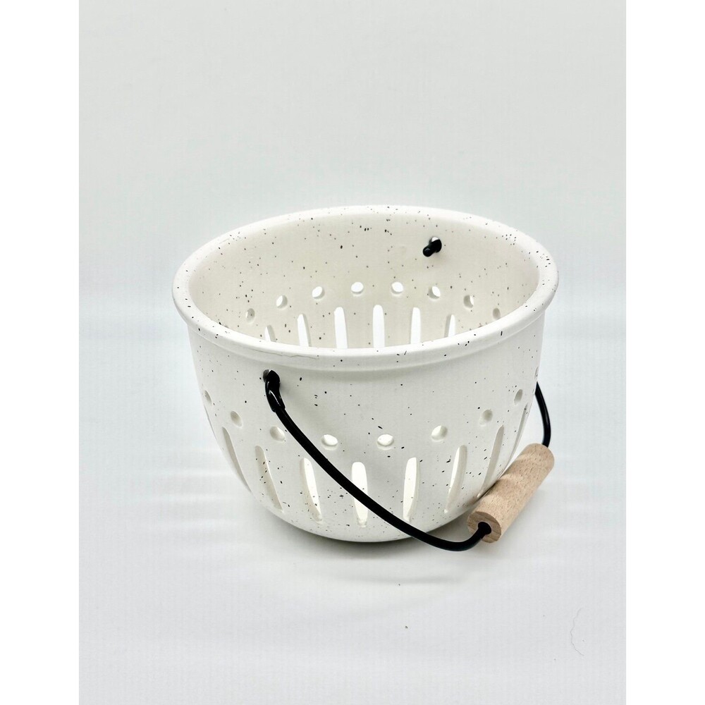 White Speckled Ceramic Dolomite Colander Strainer Wire Handles - Picture 4 of 7